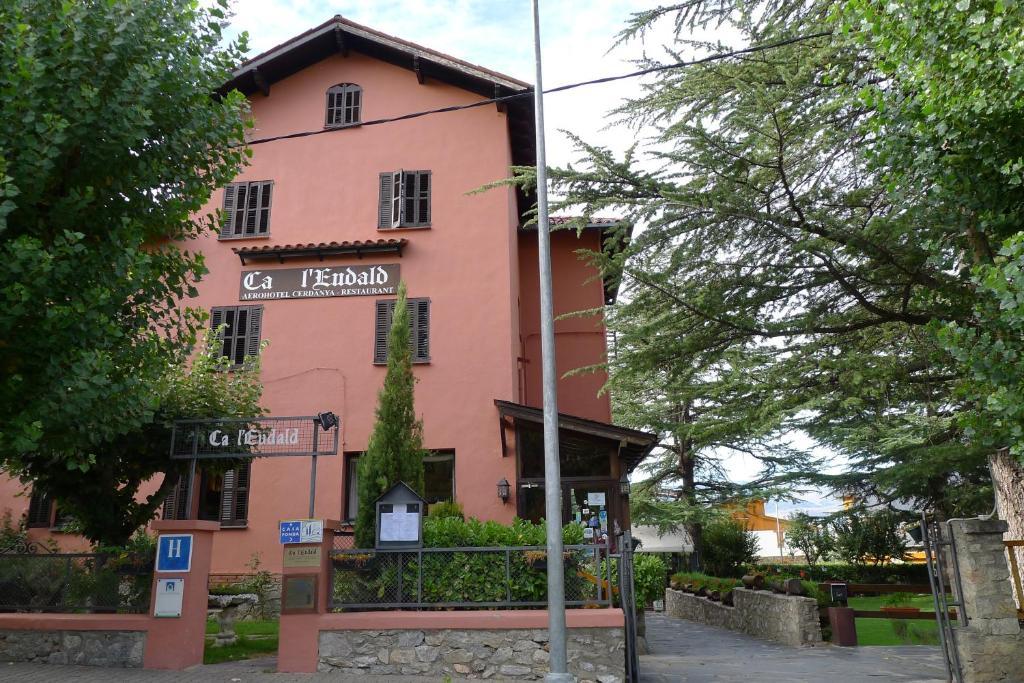 Aero Hotel Cerdanya Ca L'Eudald Alp Exterior photo
